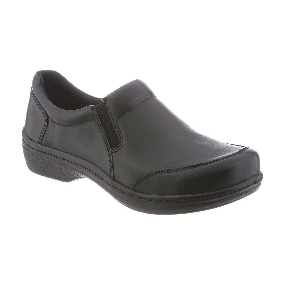 Angle view of Arbor men's shoes, showcasing the sleek leather upper, secure closed heel design, and sturdy construction ideal for professionals on their feet all day.